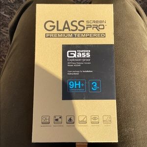 3 glass iPhone 11 screen protectors